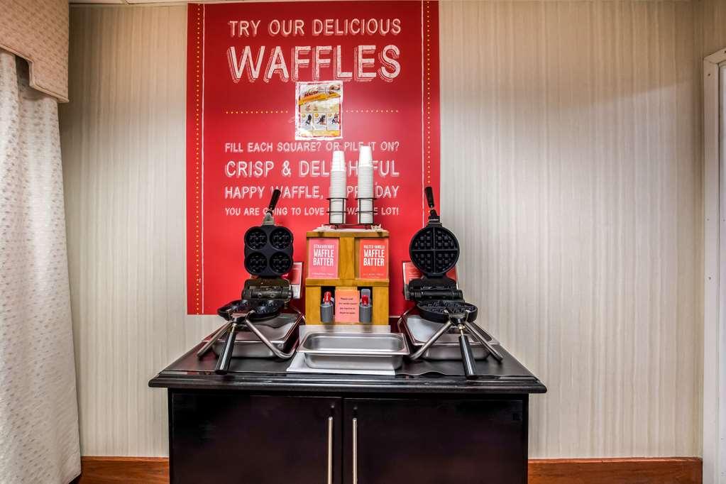Hampton Inn Winter Haven Restaurant photo